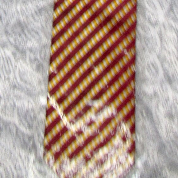 🆕BRIONI Gold/Red Geometric Striped Silk LUXURY Tie HANDMADE ITALY - Picture 3 of 10